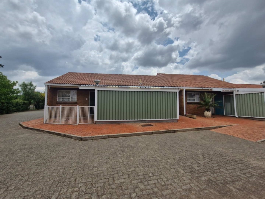 2 Bedroom Property for Sale in Brandwag Free State